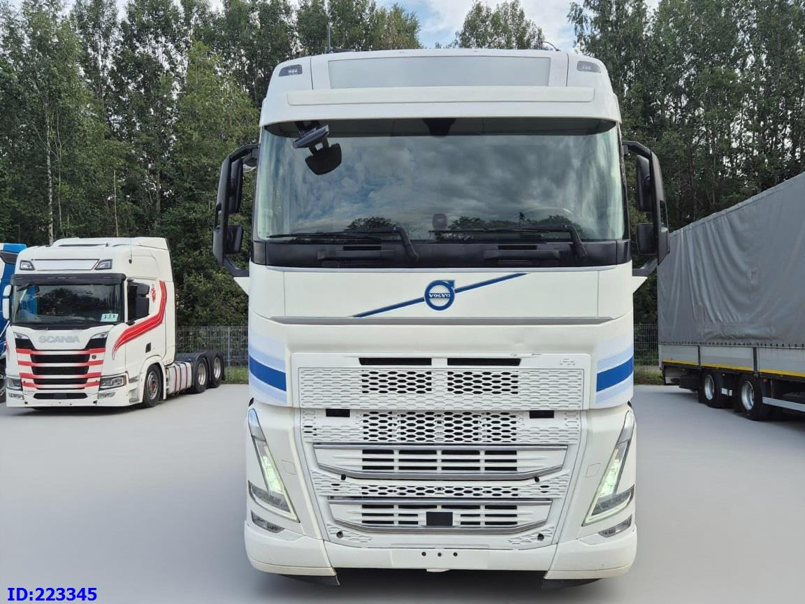 VOLVO FH13 500HP 6x2 10 tyre - New generation - Cab chassis truck: picture 4 VOLVO FH13 500HP 6x2 10 tyre - New generation - Cab chassis truck: picture 4