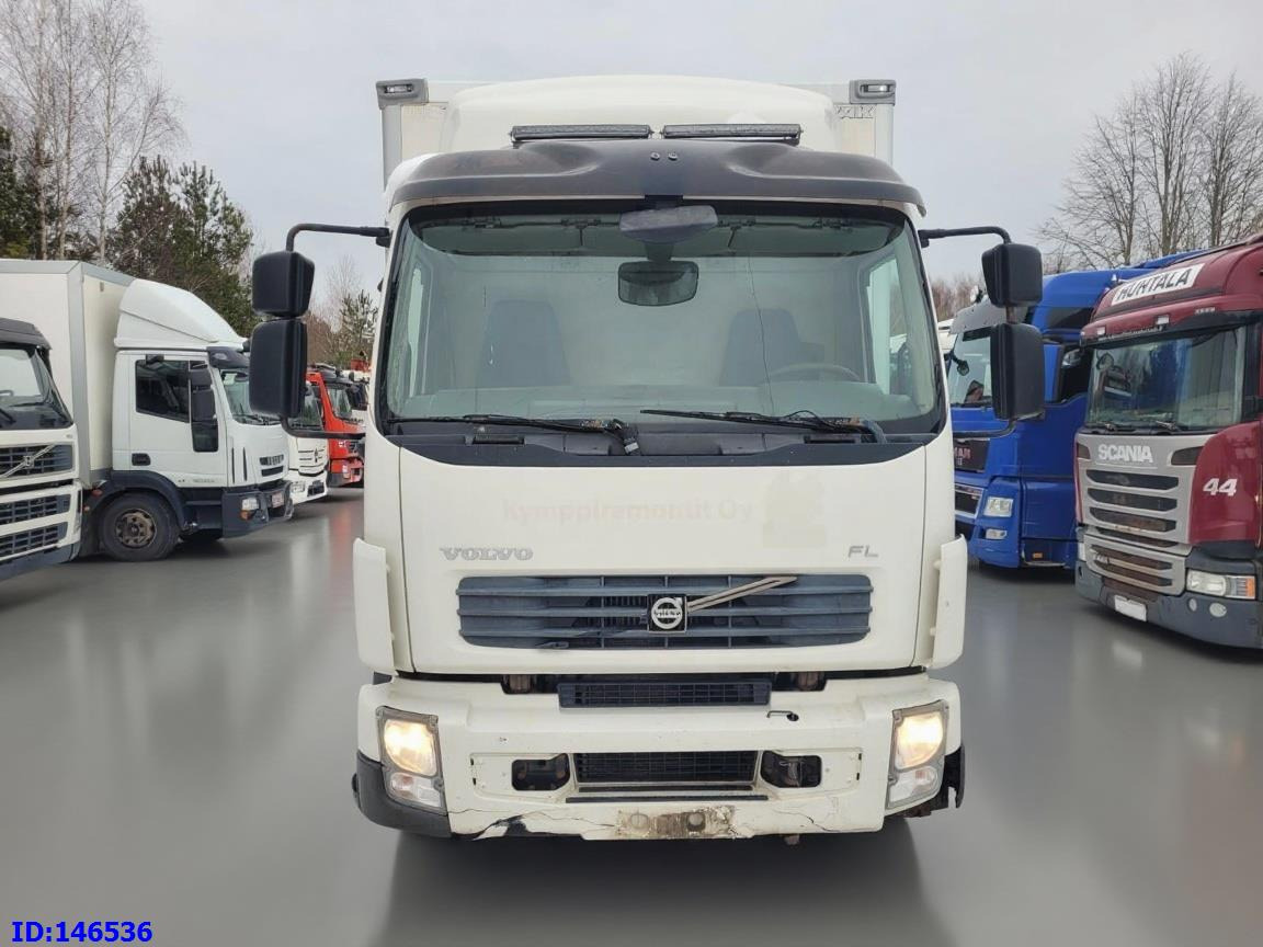 VOLVO FL 240HP - 4x2 - Manual - Euro5 - Box truck: picture 2 VOLVO FL 240HP - 4x2 - Manual - Euro5 - Box truck: picture 2