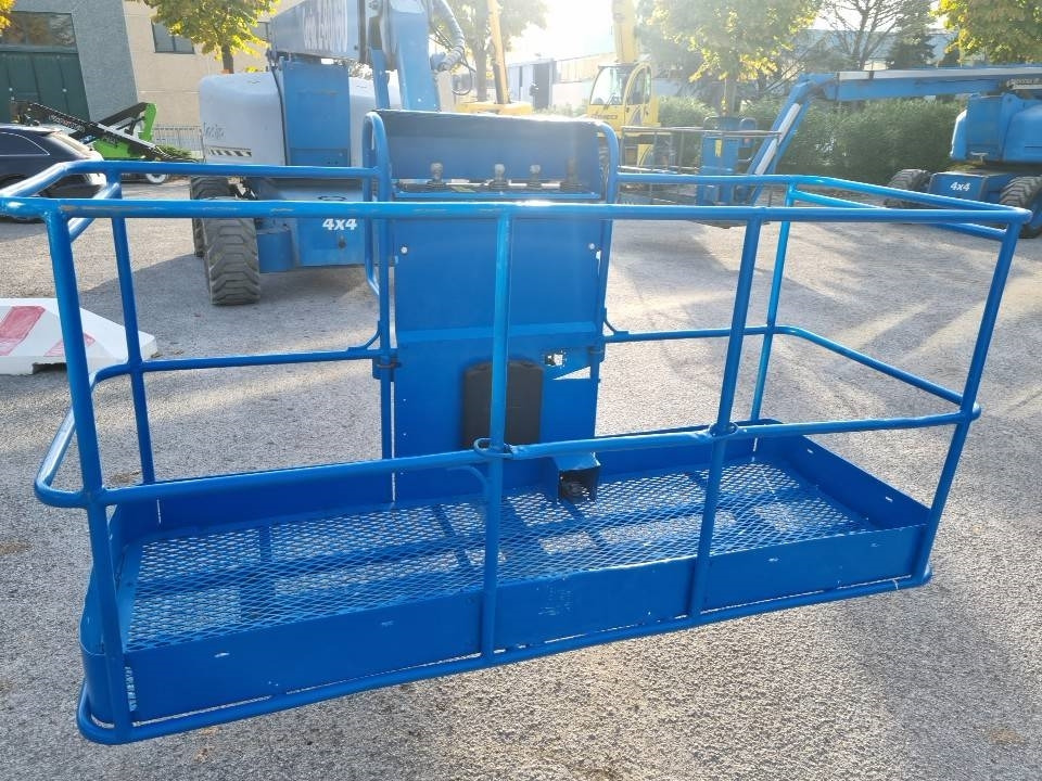 Genie Z 80/60 - Articulated boom: picture 4 Genie Z 80/60 - Articulated boom: picture 4