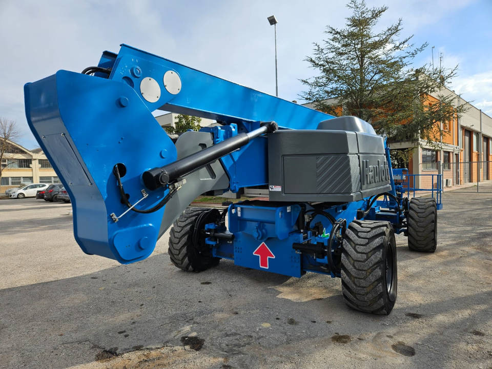 HAULOTTE HA 32 PX - Articulated boom: picture 4 HAULOTTE HA 32 PX - Articulated boom: picture 4