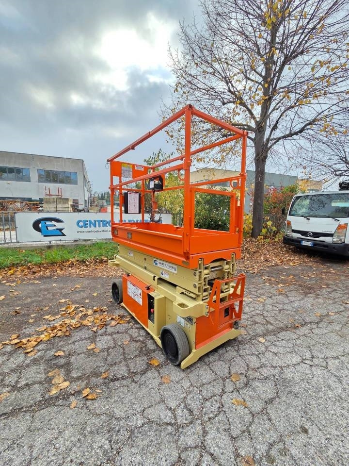 JLG 6 RS - Scissor lift: picture 5 JLG 6 RS - Scissor lift: picture 5