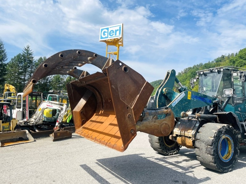 Komatsu WA320-8 (3661) - Wheel loader: picture 5 Komatsu WA320-8 (3661) - Wheel loader: picture 5