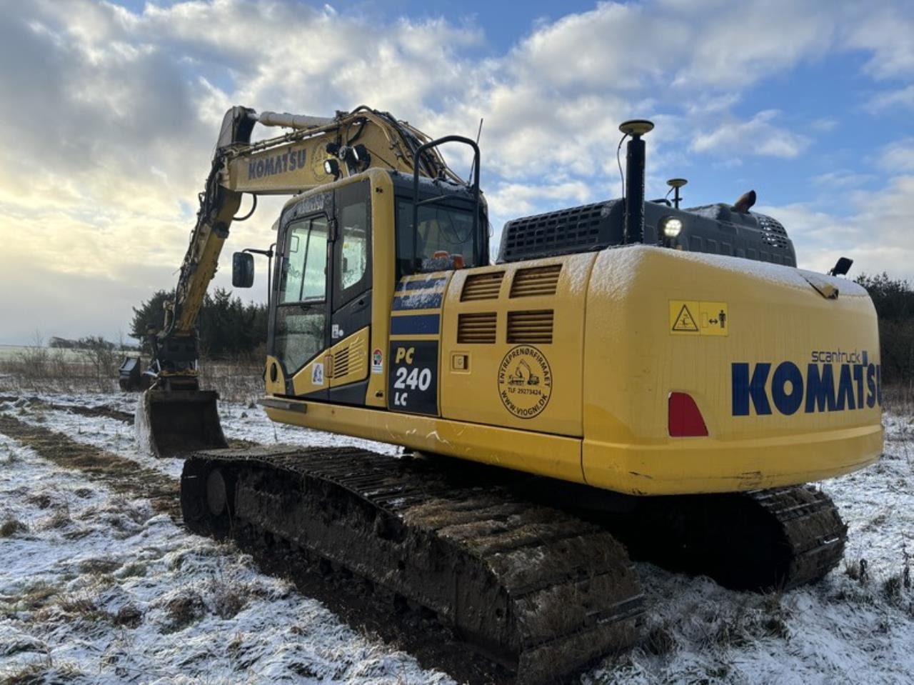 Komatsu PC240LC-11 - Crawler excavator: picture 4 Komatsu PC240LC-11 - Crawler excavator: picture 4