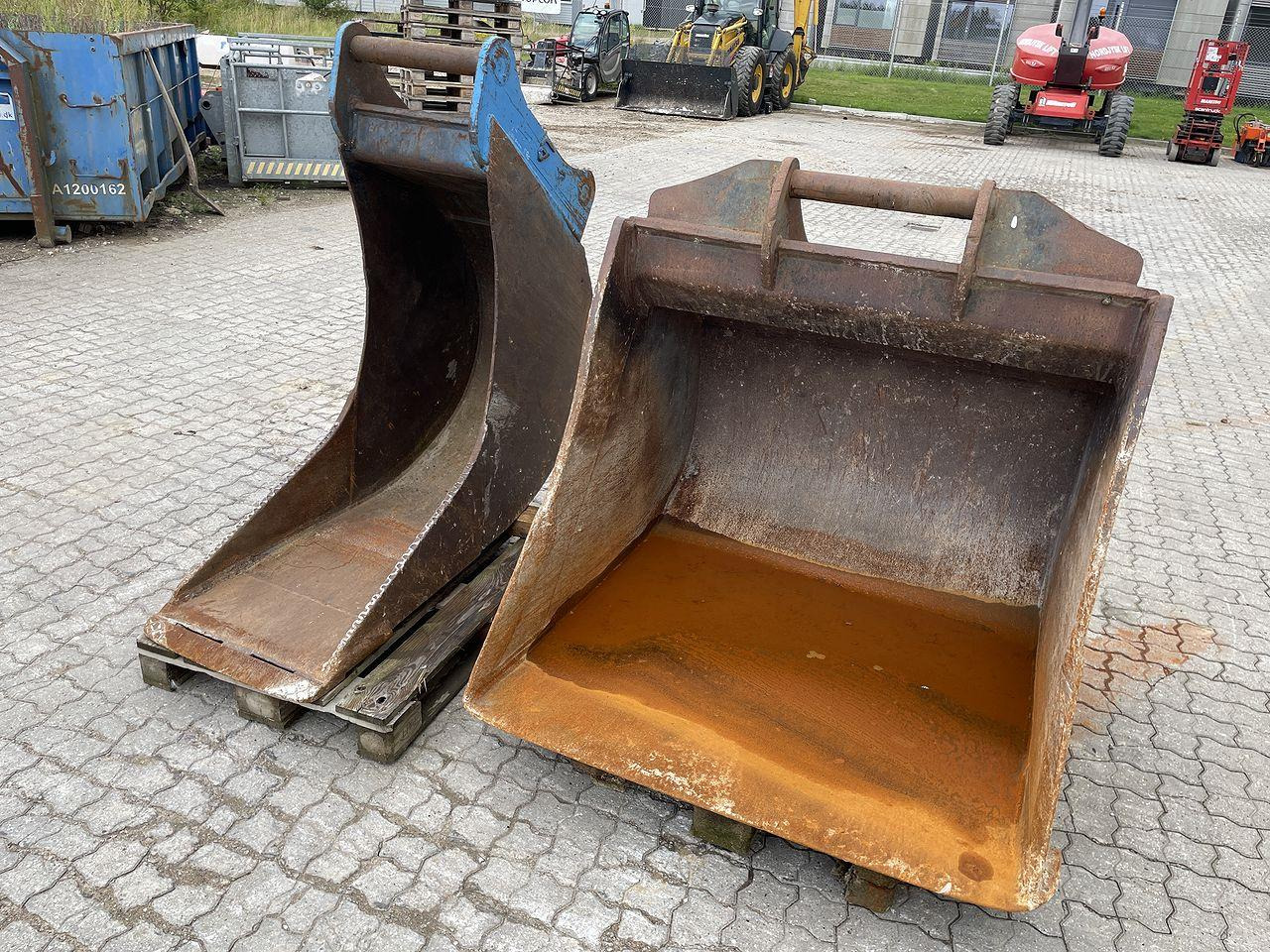 Crawler excavator Komatsu PC240LCD-11: picture 13