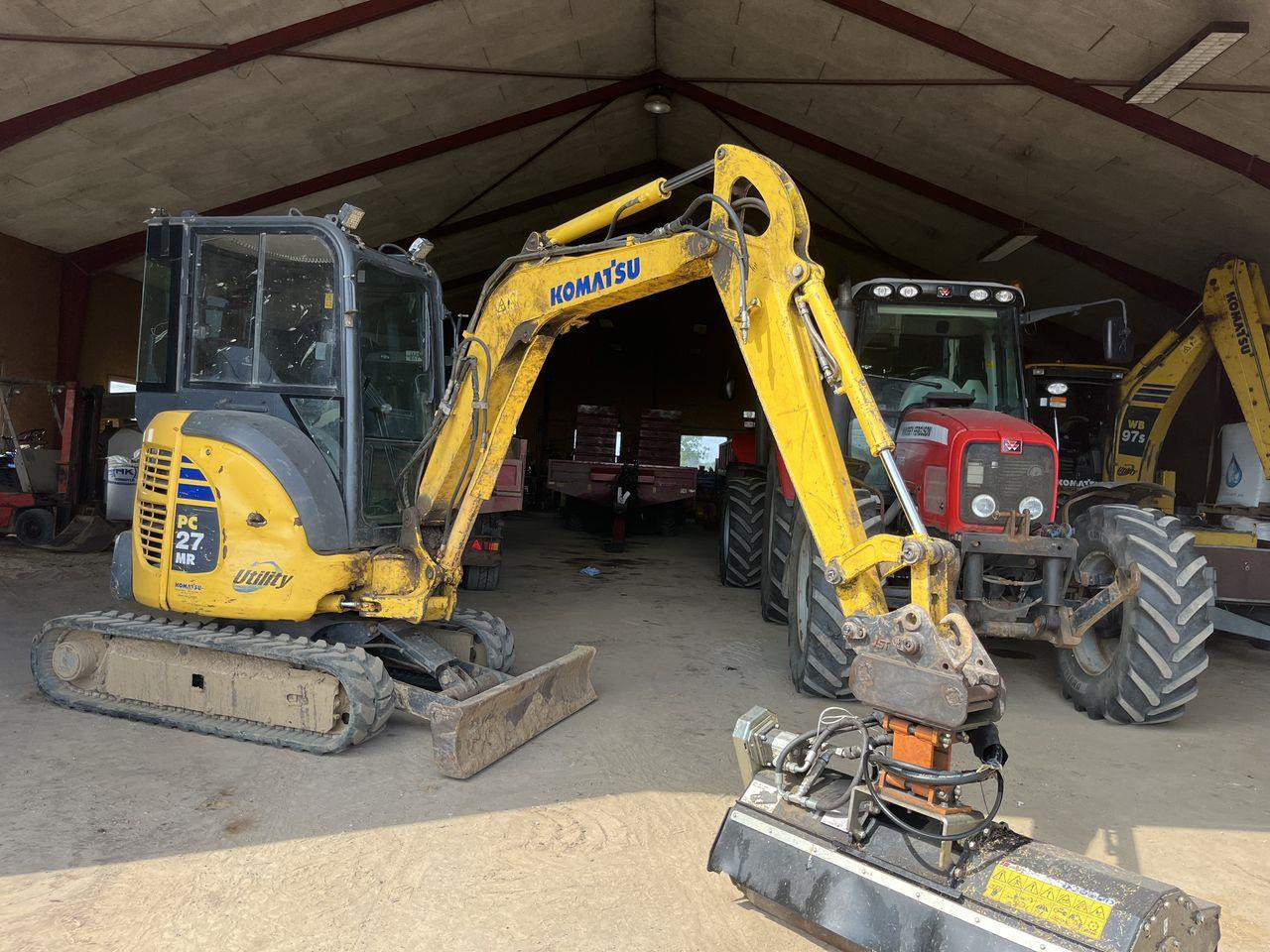 Komatsu PC27MR-2 - Mini excavator: picture 1 Komatsu PC27MR-2 - Mini excavator: picture 1