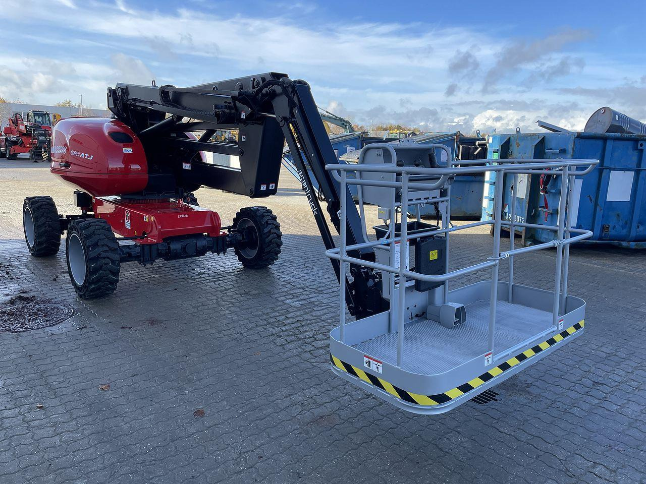 Manitou 160ATJ RC - Articulated boom: picture 5 Manitou 160ATJ RC - Articulated boom: picture 5