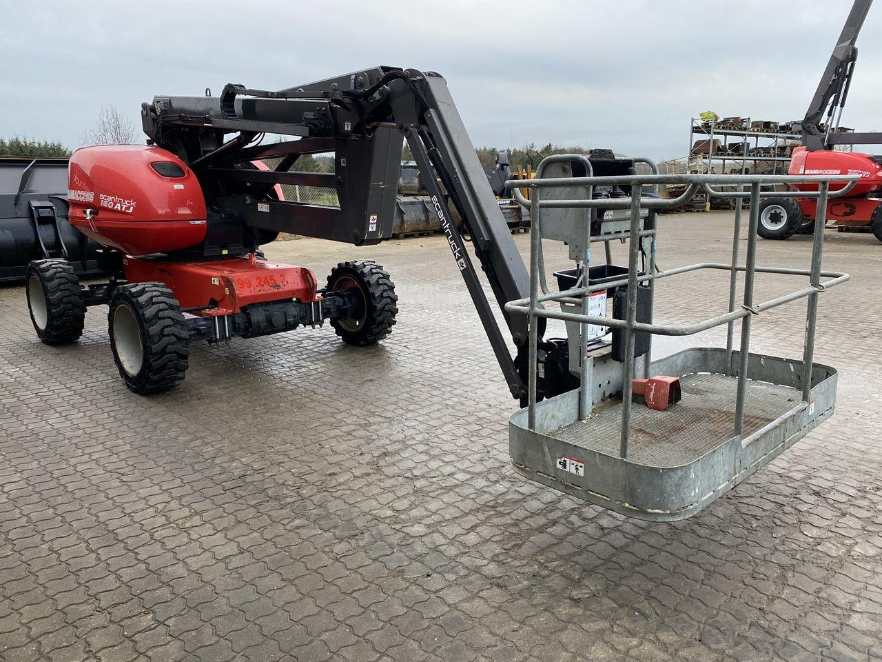 Manitou 160ATJ RC E3 - Articulated boom: picture 5 Manitou 160ATJ RC E3 - Articulated boom: picture 5