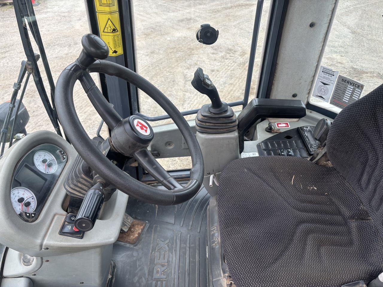 Terex TL100 - Compact loader: picture 3 Terex TL100 - Compact loader: picture 3