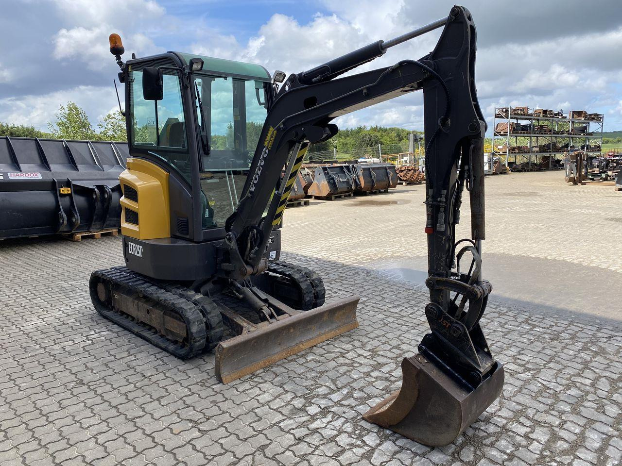 Volvo ECR25 - Mini excavator: picture 5 Volvo ECR25 - Mini excavator: picture 5