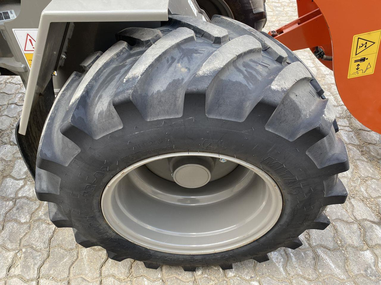 Compact loader Weycor AR320 Cab: picture 6 Compact loader Weycor AR320 Cab: picture 6