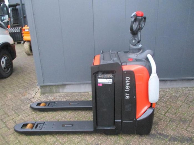 BT LPE 200 - Pallet truck: picture 1 BT LPE 200 - Pallet truck: picture 1