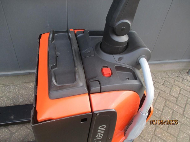 BT LPE 200 - Pallet truck: picture 5 BT LPE 200 - Pallet truck: picture 5
