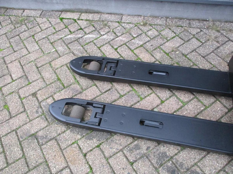 BT LPE200 - Pallet truck: picture 5 BT LPE200 - Pallet truck: picture 5