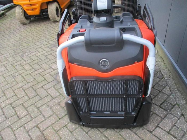 BT SPE 140L - Stacker: picture 4 BT SPE 140L - Stacker: picture 4
