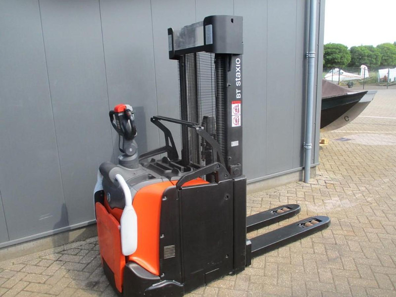 BT SPE 200L - Pallet truck: picture 2 BT SPE 200L - Pallet truck: picture 2