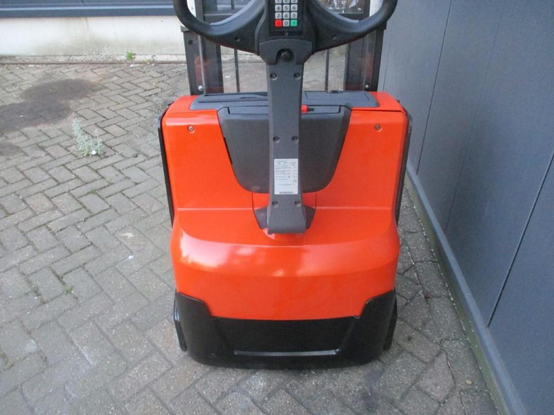 BT SWE 200D - Stacker: picture 5 BT SWE 200D - Stacker: picture 5