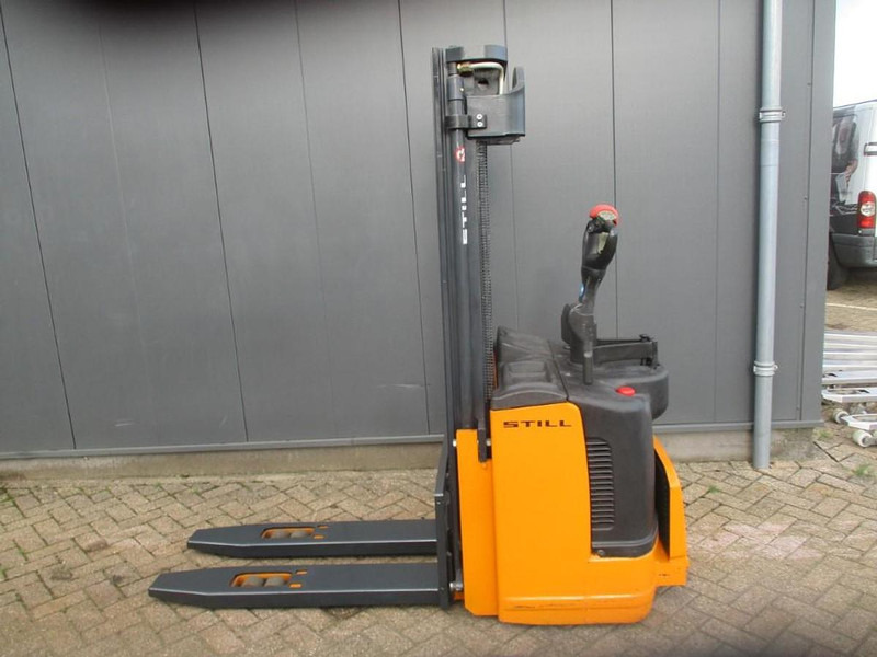 Still EGV S20 - Stacker: picture 2 Still EGV S20 - Stacker: picture 2