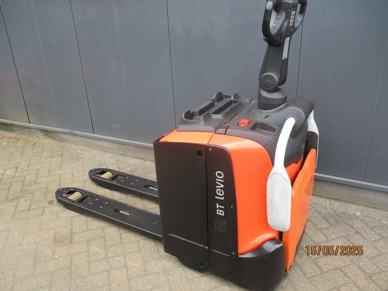 Toyota LPE 250 - Pallet truck: picture 2 Toyota LPE 250 - Pallet truck: picture 2