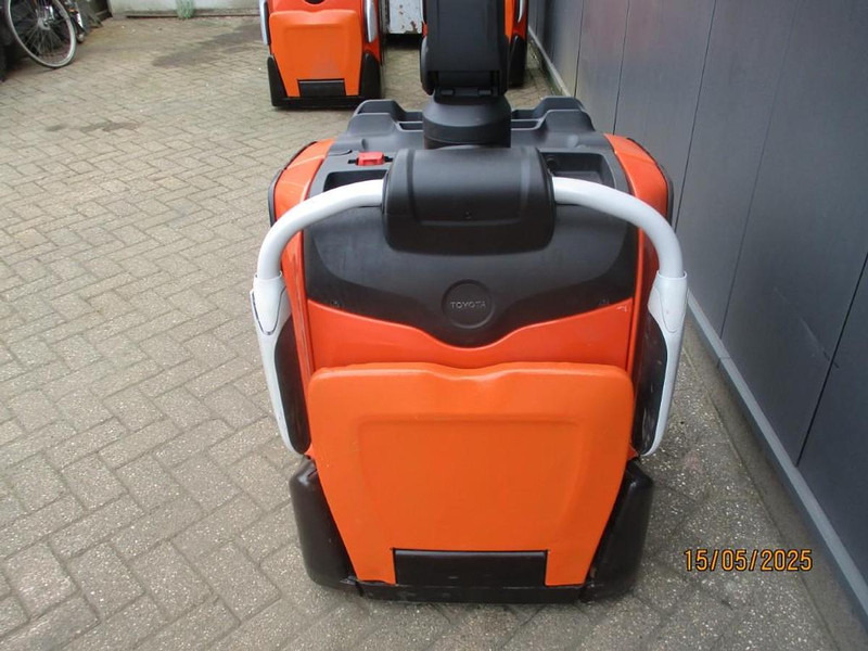 Toyota LPE 250 - Pallet truck: picture 3 Toyota LPE 250 - Pallet truck: picture 3