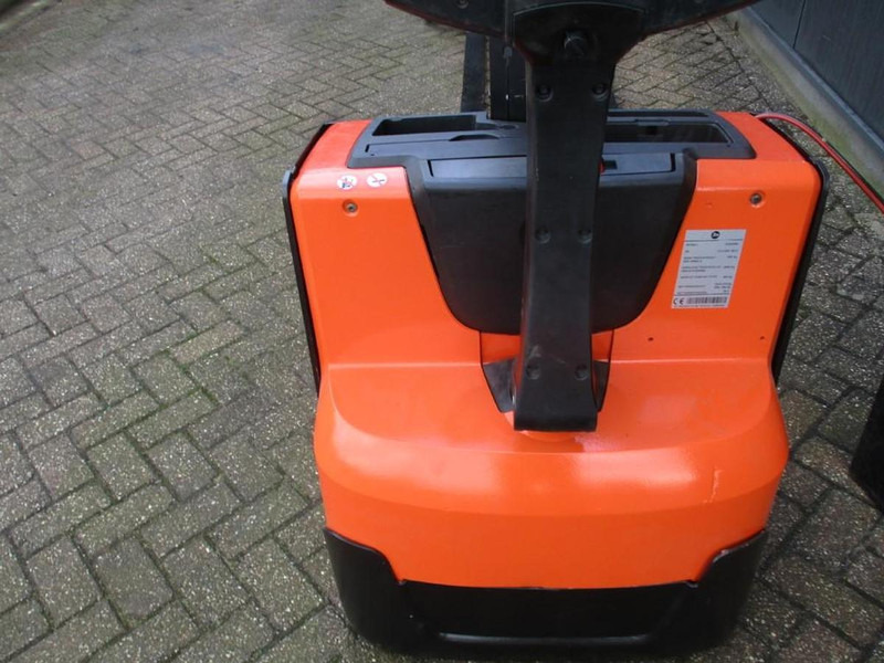 Stacker Toyota SWE 080L: picture 8 Stacker Toyota SWE 080L: picture 8