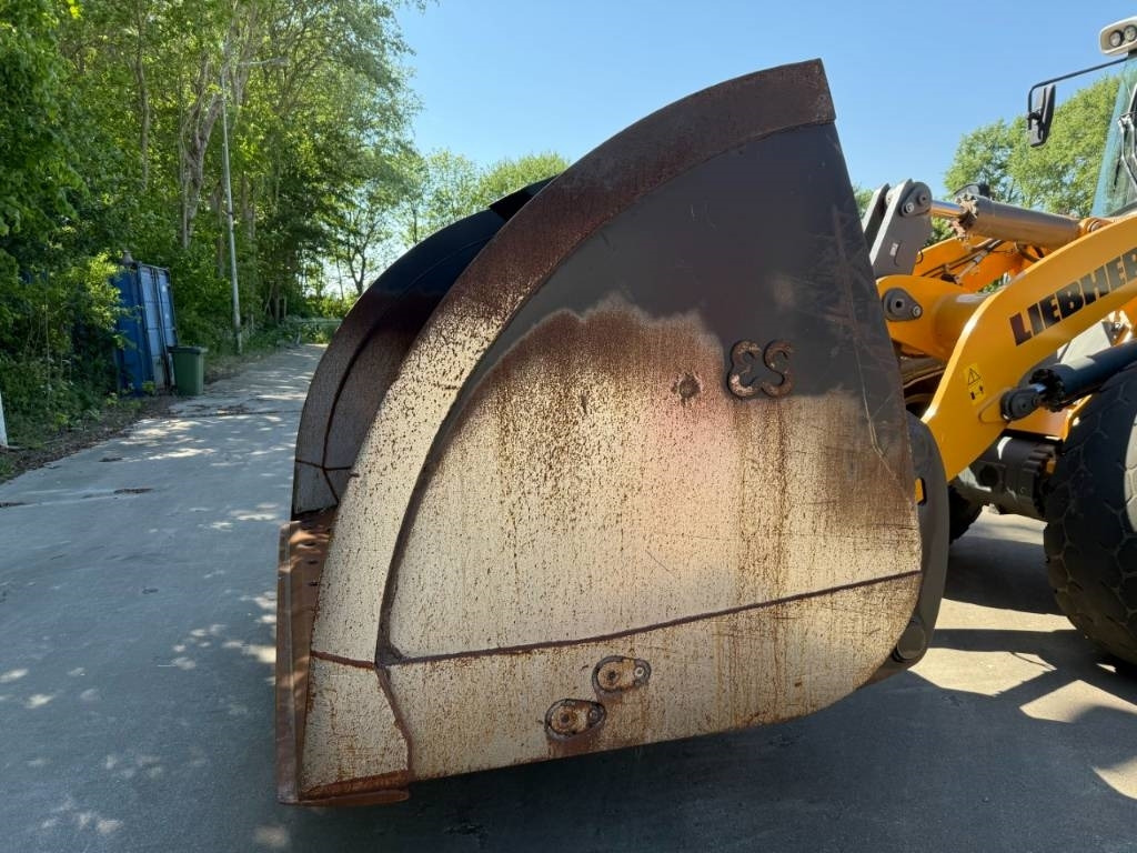 Eurosteel Hoogkiepbak - Bucket for Construction machinery: picture 3 Eurosteel Hoogkiepbak - Bucket for Construction machinery: picture 3