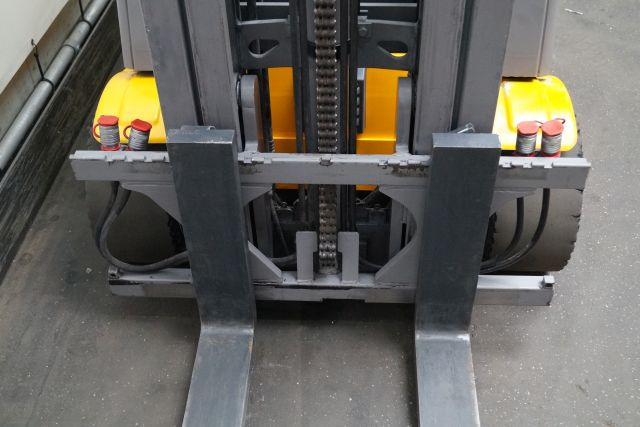 Jungheinrich EFG220 - Electric forklift: picture 5 Jungheinrich EFG220 - Electric forklift: picture 5
