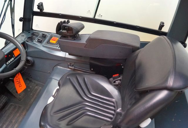 Jungheinrich EFG425ks - Electric forklift: picture 4 Jungheinrich EFG425ks - Electric forklift: picture 4