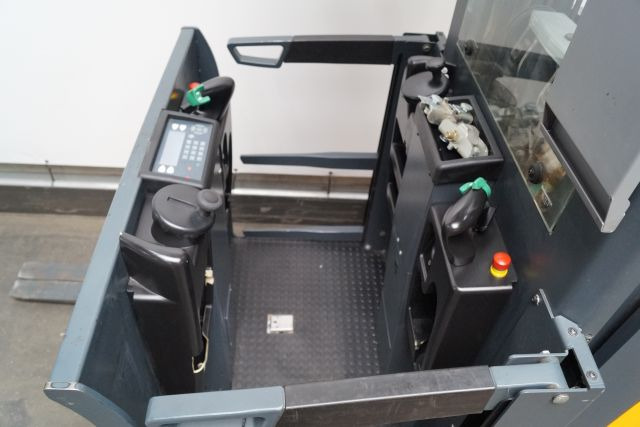 Jungheinrich EKS312 - Order picker: picture 3 Jungheinrich EKS312 - Order picker: picture 3
