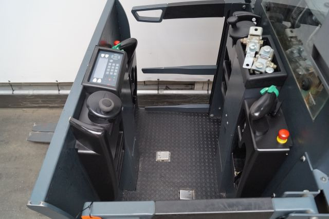Jungheinrich EKS312 - Order picker: picture 3 Jungheinrich EKS312 - Order picker: picture 3