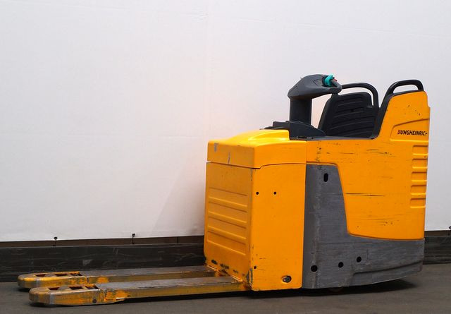 Jungheinrich ERE225 - Pallet truck: picture 1 Jungheinrich ERE225 - Pallet truck: picture 1
