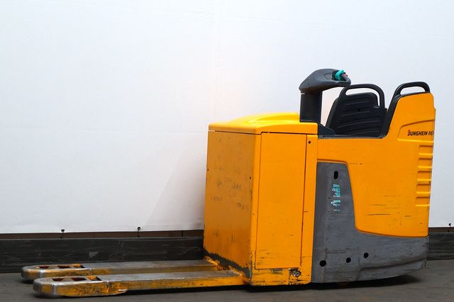Jungheinrich ERE225 - Pallet truck: picture 1 Jungheinrich ERE225 - Pallet truck: picture 1