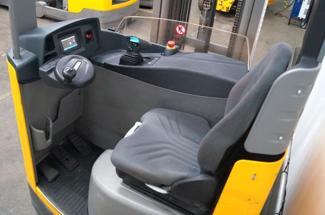 Jungheinrich ETV216 - Reach truck: picture 3 Jungheinrich ETV216 - Reach truck: picture 3