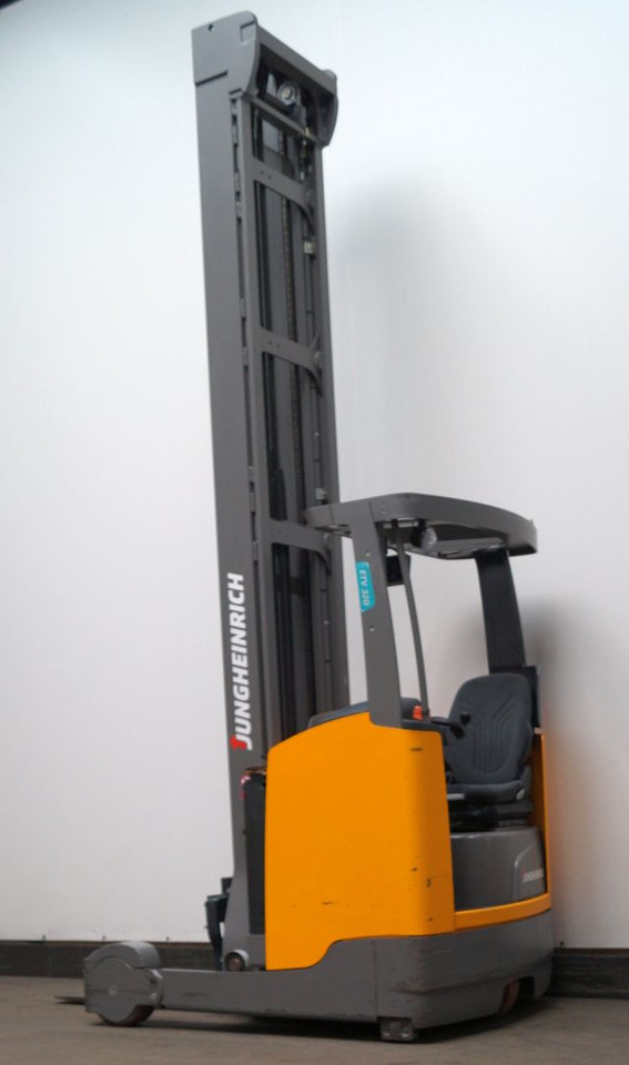 Jungheinrich ETV320 - Reach truck: picture 1 Jungheinrich ETV320 - Reach truck: picture 1