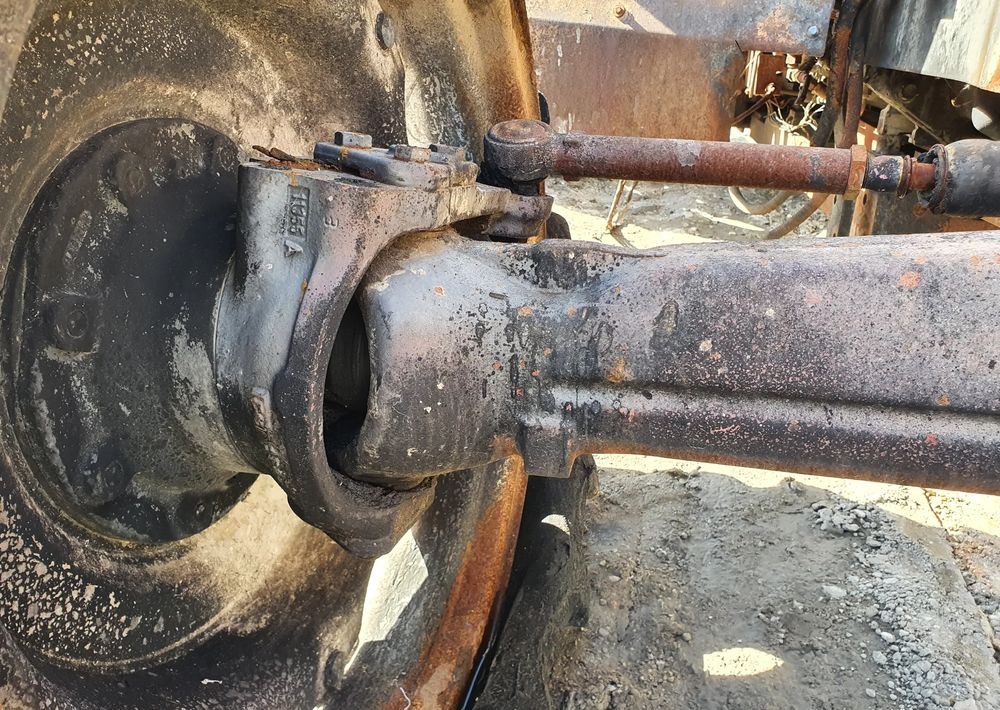 Claas Ares Renault 556 wał blok silnik głowica most zwolnica skrzynia - Gearbox for Agricultural machinery: picture 4 Claas Ares Renault 556 wał blok silnik głowica most zwolnica skrzynia - Gearbox for Agricultural machinery: picture 4