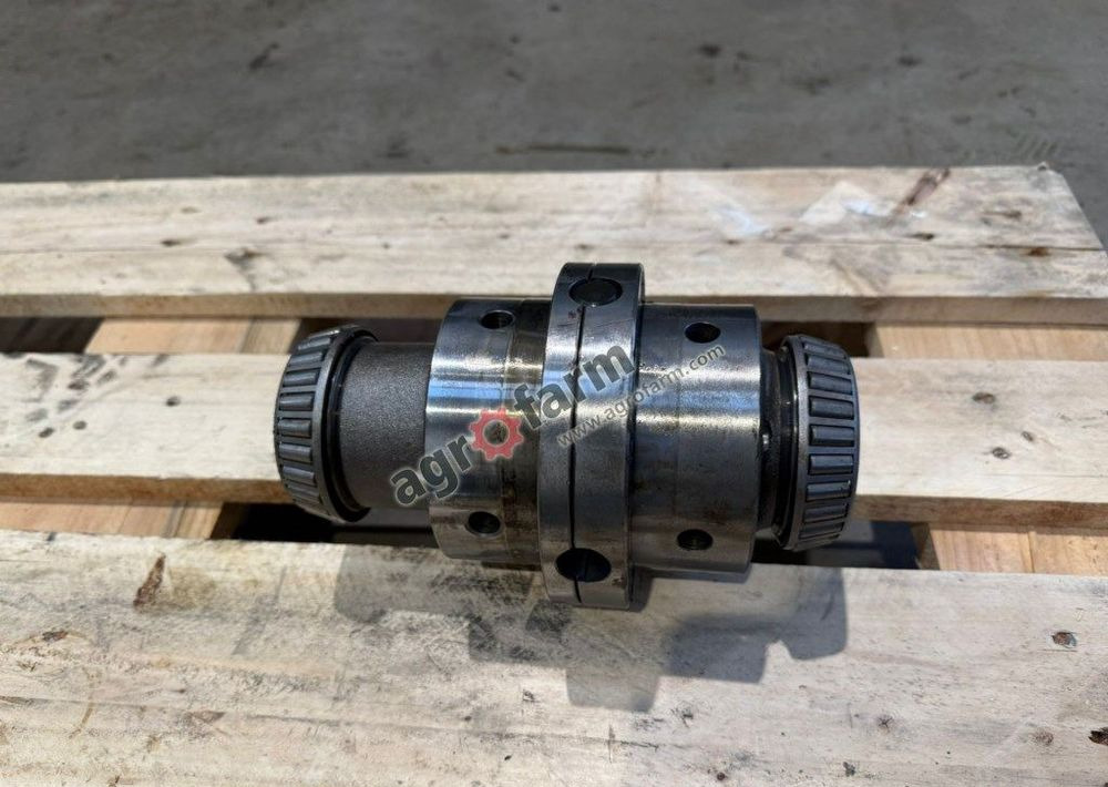 Mechanizm różnicowy przedni Renault Ceres, Cergos - Transmission: picture 3 Mechanizm różnicowy przedni Renault Ceres, Cergos - Transmission: picture 3