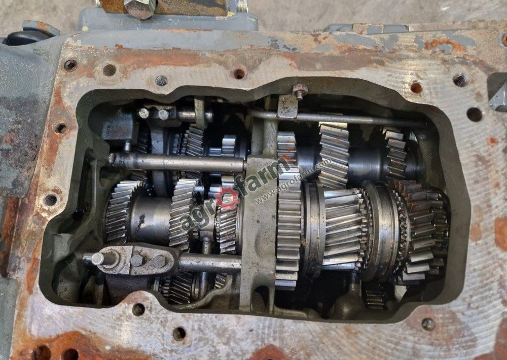 Skrzynia biegów Fendt 310C - Gearbox: picture 3 Skrzynia biegów Fendt 310C - Gearbox: picture 3