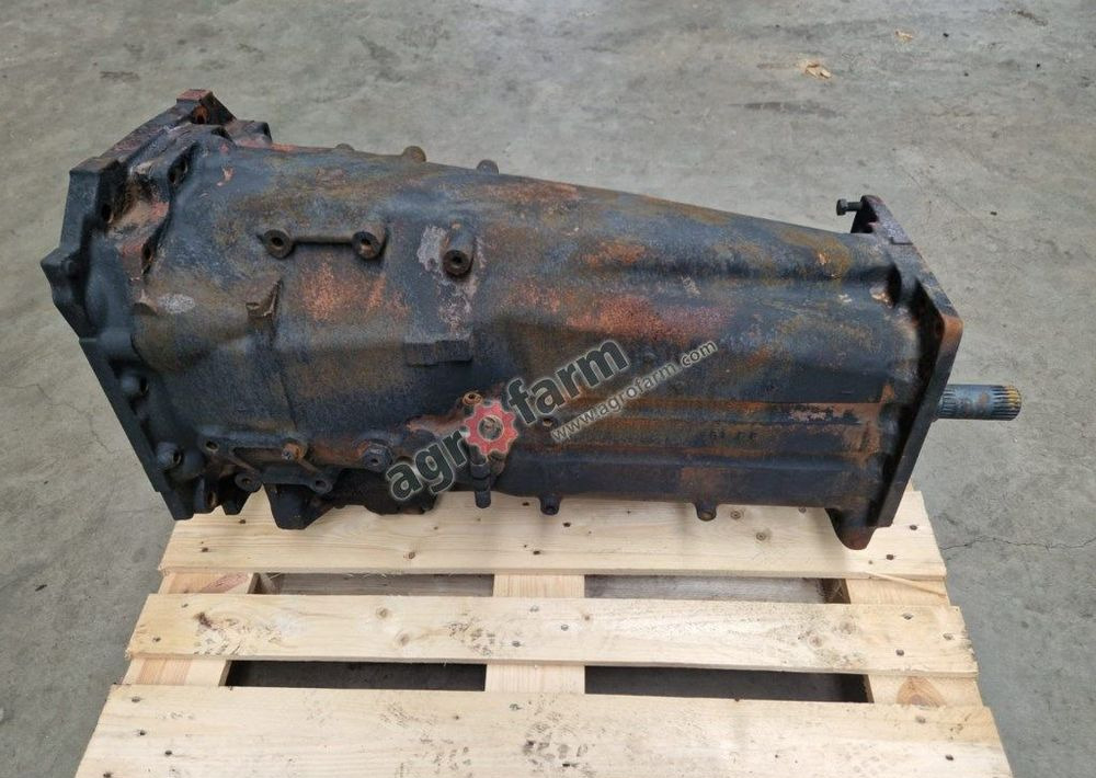 Skrzynia biegów Renault Ares 556 RZ 461B8 - Gearbox: picture 1 Skrzynia biegów Renault Ares 556 RZ 461B8 - Gearbox: picture 1