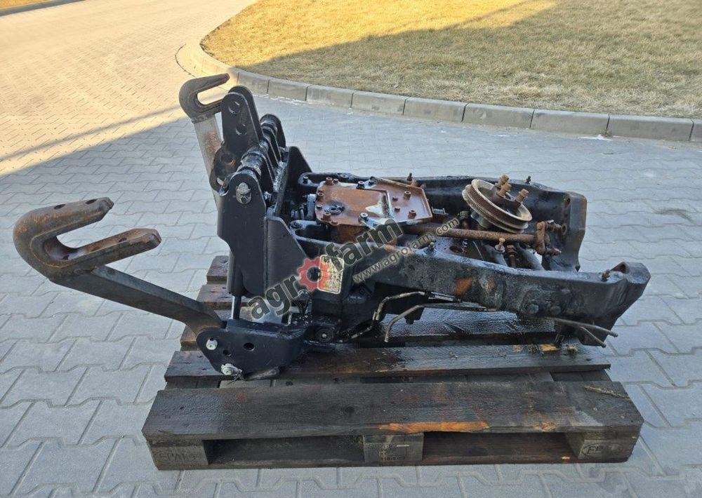 TUZ, przedni podnośnik, Deutz Agroplus 410 - Body and exterior for Farm tractor: picture 1 TUZ, przedni podnośnik, Deutz Agroplus 410 - Body and exterior for Farm tractor: picture 1