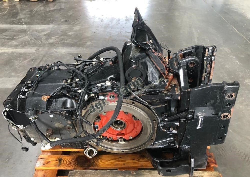 Tylny most Massey Ferguson 6255 851B6 - Gearbox: picture 1 Tylny most Massey Ferguson 6255 851B6 - Gearbox: picture 1