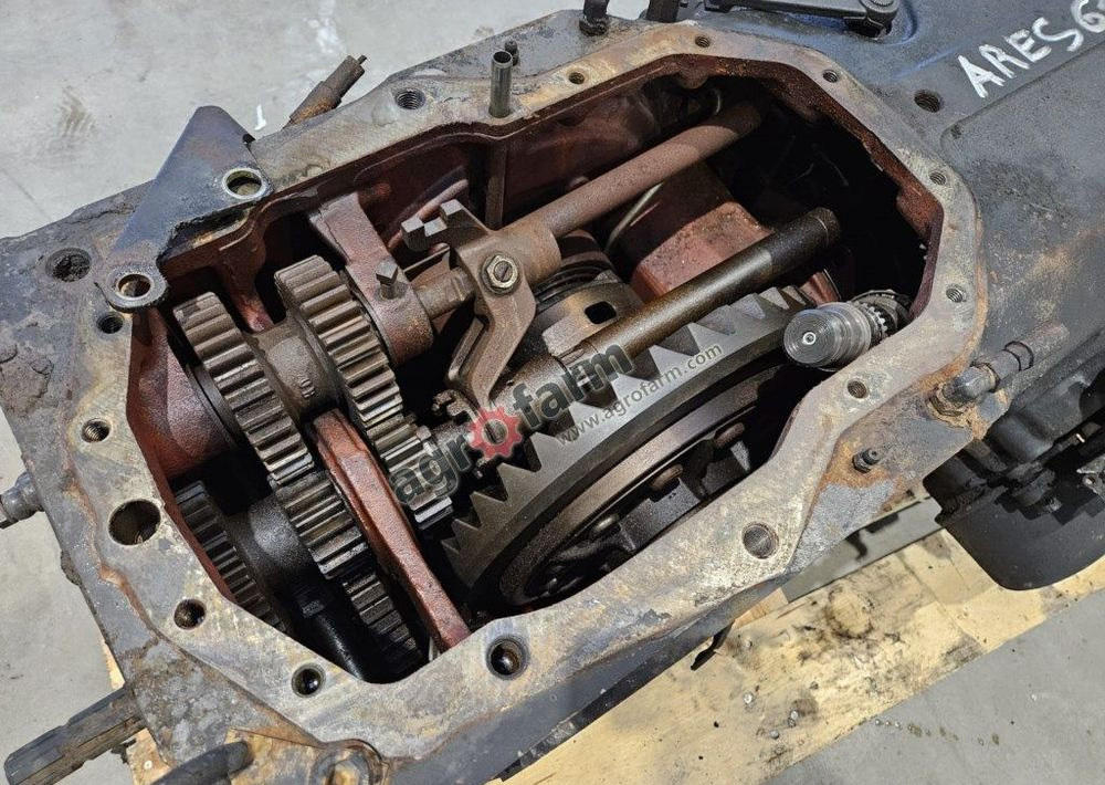 Tylny most Renault Ares 616 851B6 - Gearbox: picture 2 Tylny most Renault Ares 616 851B6 - Gearbox: picture 2