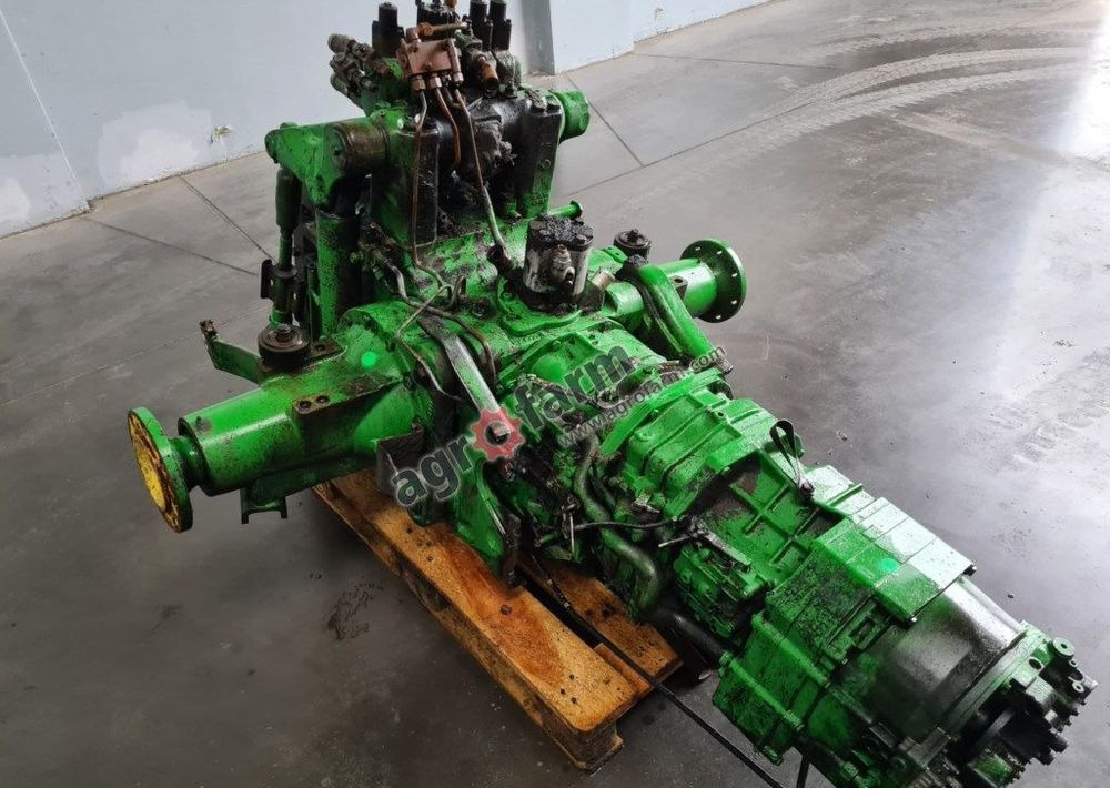 Tylny most i skrzynia biegów John Deere 6320 - Gearbox: picture 3 Tylny most i skrzynia biegów John Deere 6320 - Gearbox: picture 3