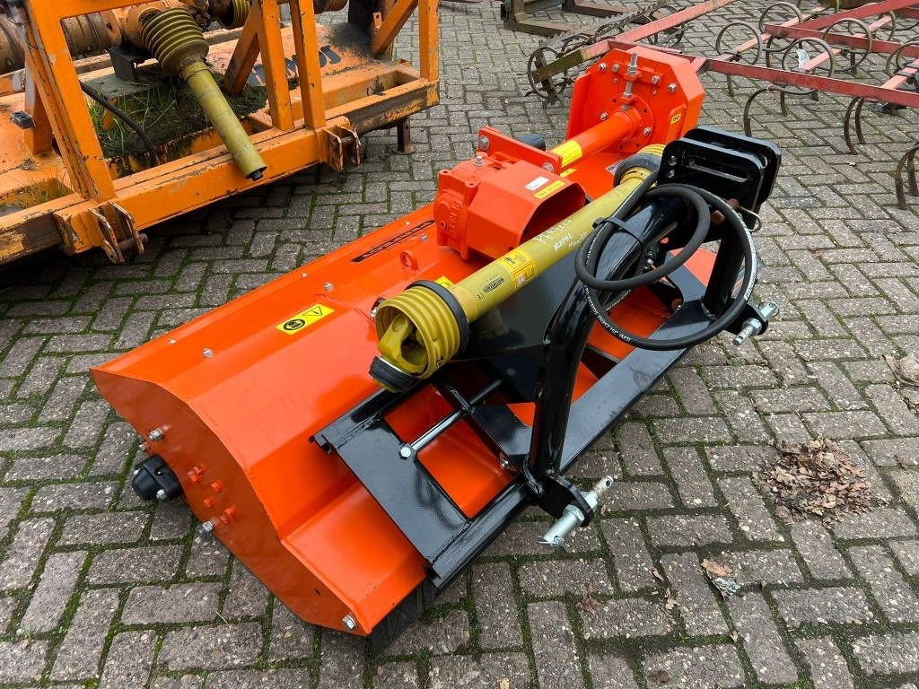 Perfect KP 150 - Attachment for Municipal tractor: picture 4 Perfect KP 150 - Attachment for Municipal tractor: picture 4