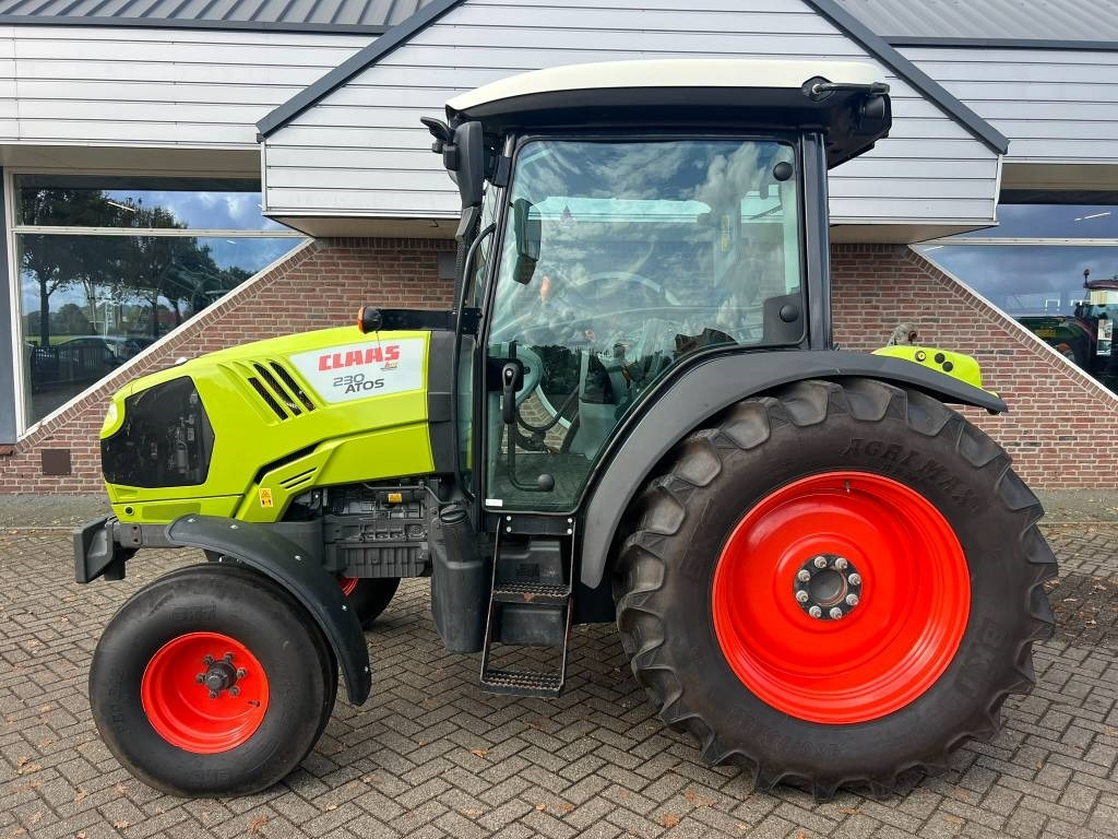 Claas Atos 230  - Farm tractor: picture 2 Claas Atos 230  - Farm tractor: picture 2