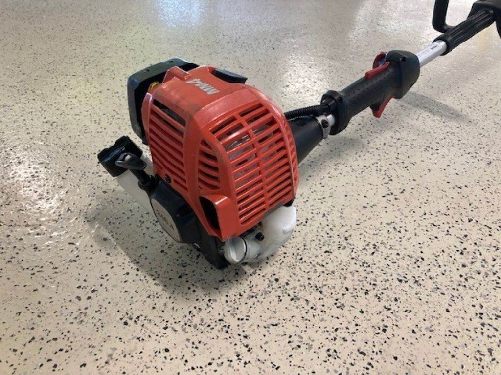 Dolmar LT-246.4 - Garden mower: picture 2 Dolmar LT-246.4 - Garden mower: picture 2