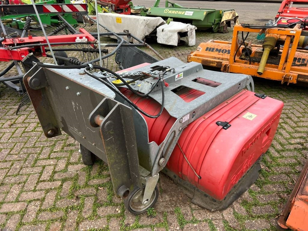 Westermann veegmachine Perfekt 1800 veegmachine - Broom: picture 1 Westermann veegmachine Perfekt 1800 veegmachine - Broom: picture 1