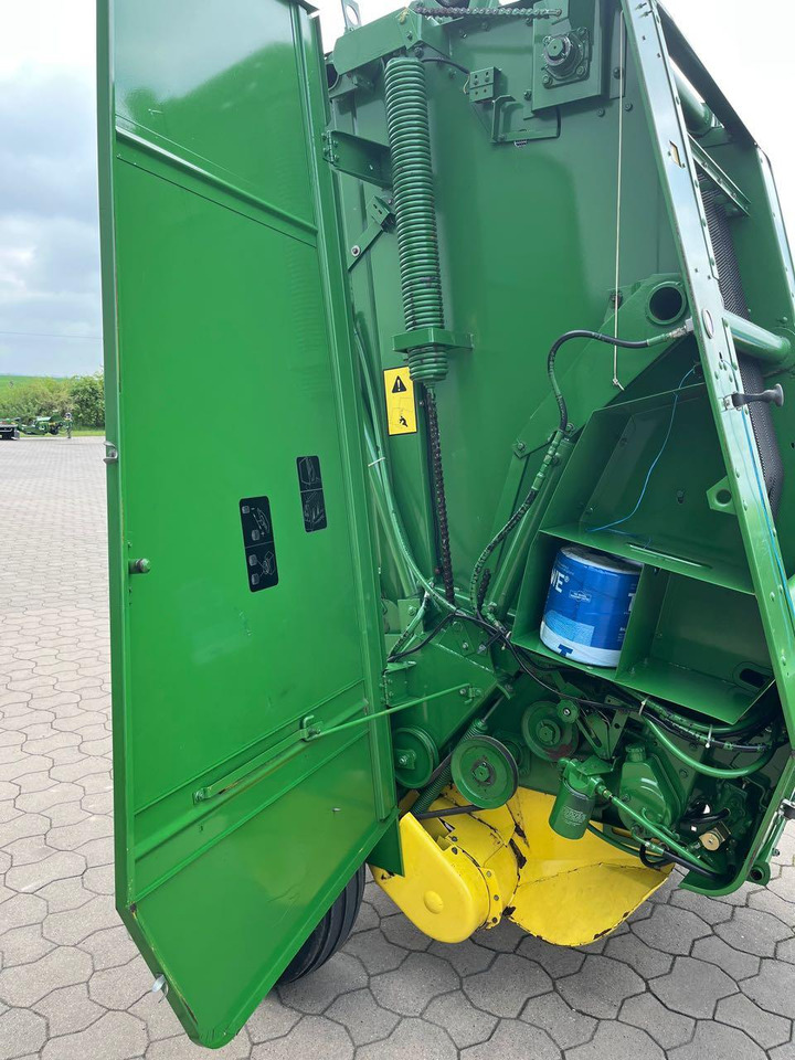 Round baler John Deere 550: picture 6