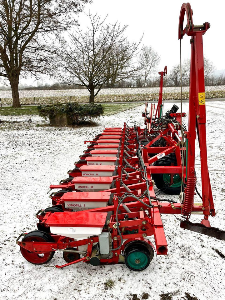 Kverneland Monopill SE - Precision sowing machine: picture 3 Kverneland Monopill SE - Precision sowing machine: picture 3
