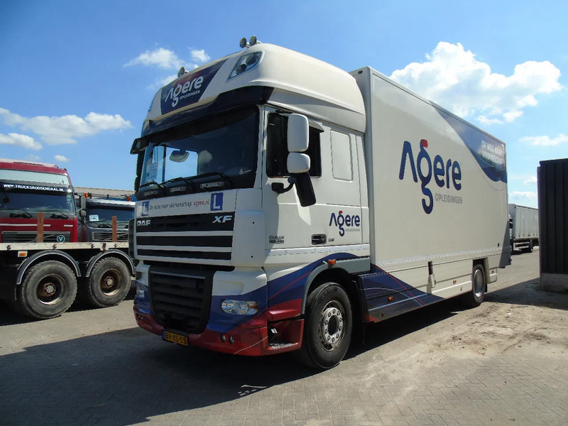 Box truck DAF XF 105 .460 + MANUAL + EURO 5: picture 7