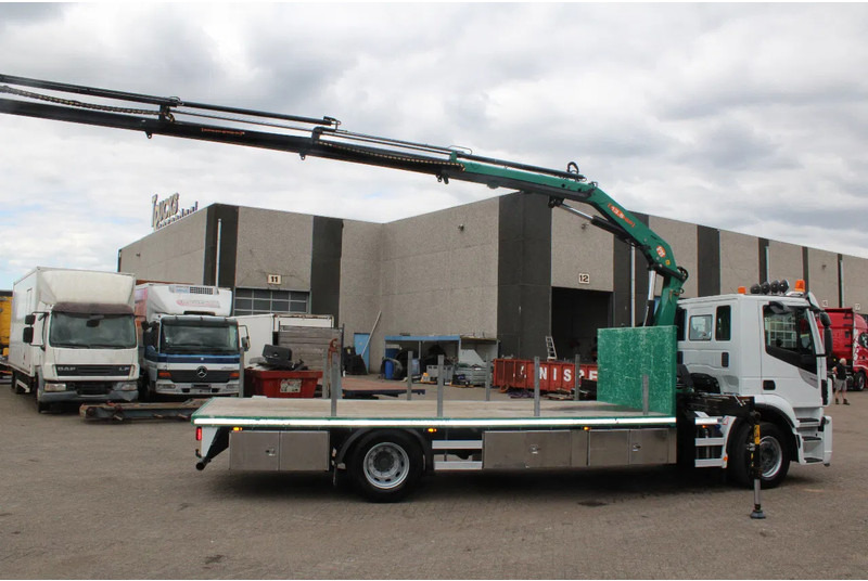 Iveco Stralis 400 + PM SERIE 13 4X HYDROLIC + EURO 6 + REMOTE - Crane truck: picture 3 Iveco Stralis 400 + PM SERIE 13 4X HYDROLIC + EURO 6 + REMOTE - Crane truck: picture 3