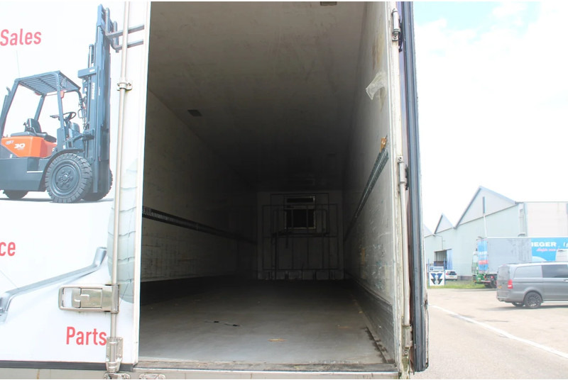 LAG + CARRIER + MAXIMA 1300 - Refrigerator semi-trailer: picture 4 LAG + CARRIER + MAXIMA 1300 - Refrigerator semi-trailer: picture 4